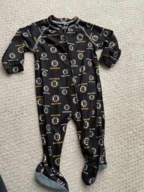 Boston Bruin footed pajamas, flannel, Kids 9 Month (6-9M)