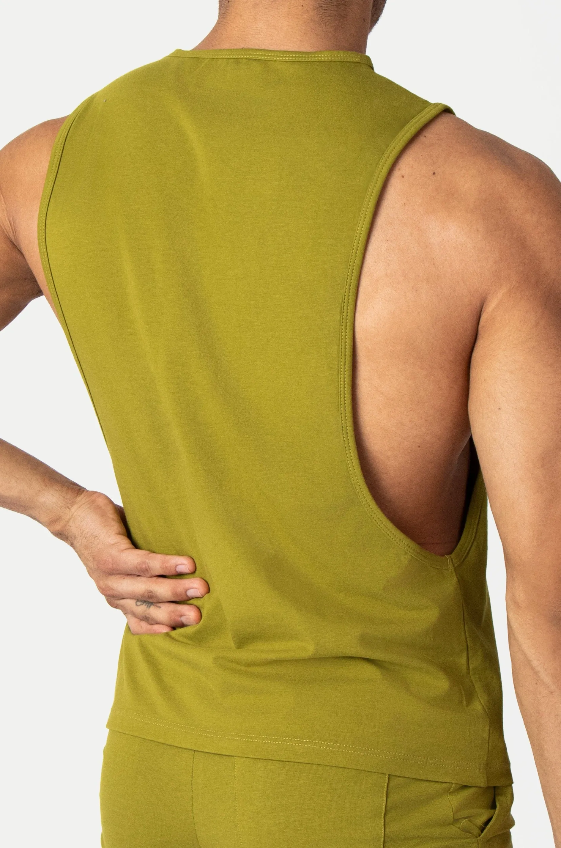 VERS Tank Top - Olive